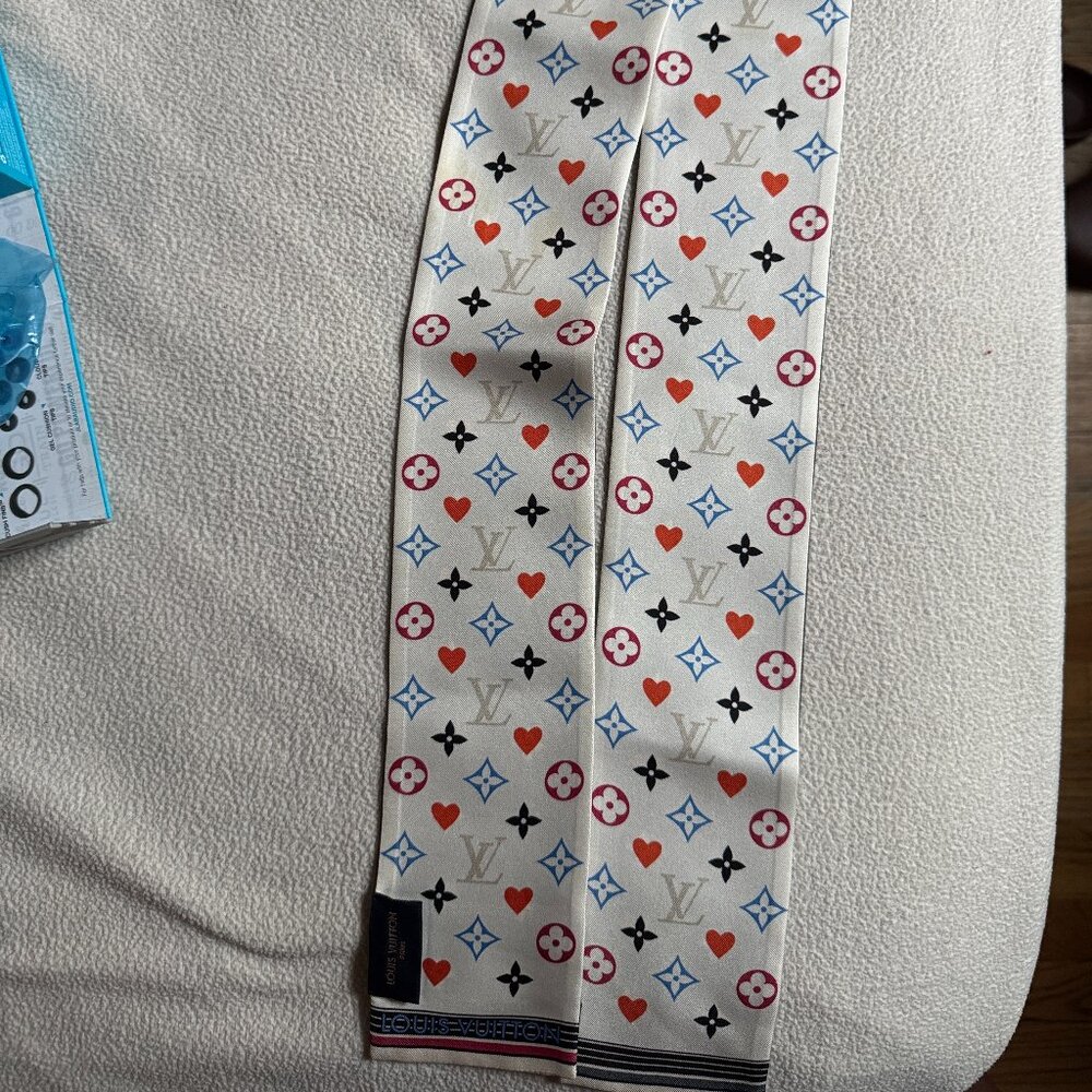 Louis Vuitton Game on Bandeau
